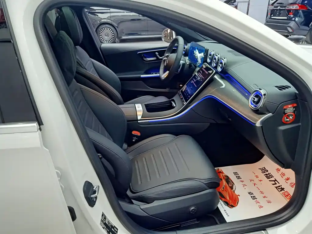 Mercedes-Benz C-Class 2025 — фото 25