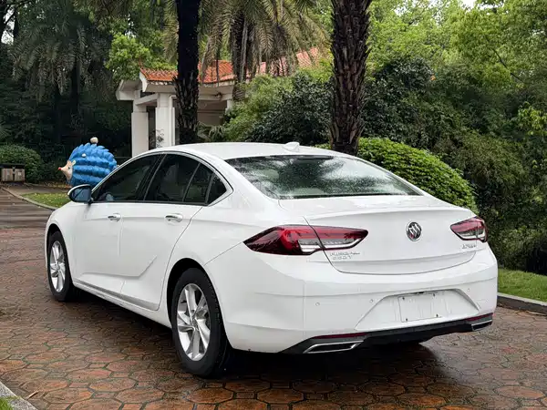 Buick Regal 2021