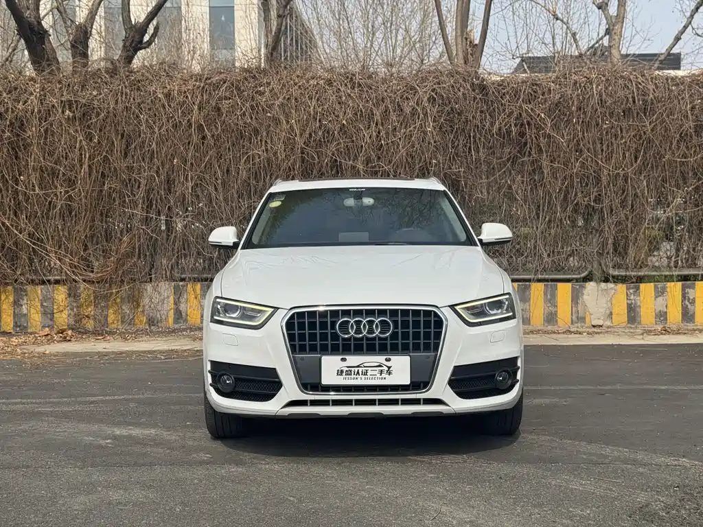Audi Q3 2015 — фото 2
