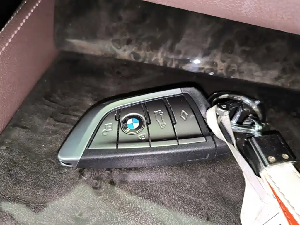 BMW 5 Series 2022 — фото 9