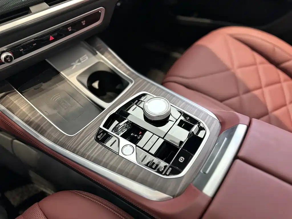 BMW X5 2024 — фото 18