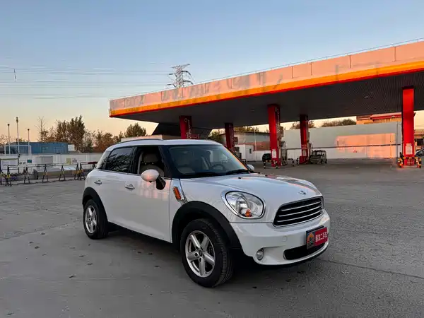 MINI Countryman 2015