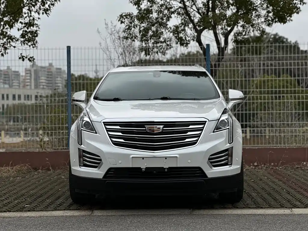 Cadillac XT5 2019 — фото 2
