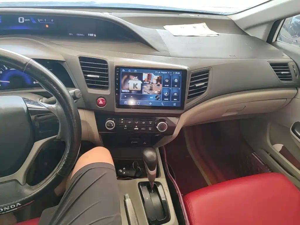 Honda Civic 2014 — фото 10