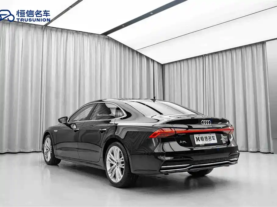 Audi A7L 2025 — фото 7