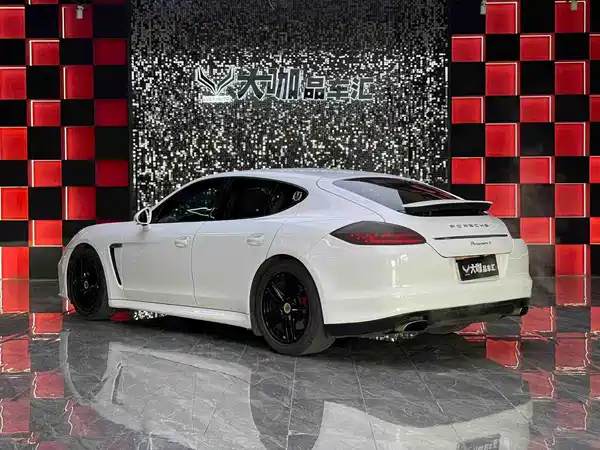 Porsche Panamera 2010