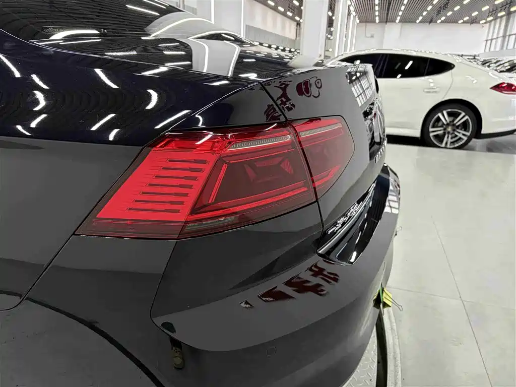 Volkswagen Magotan GTE PHEV 2022 — фото 27