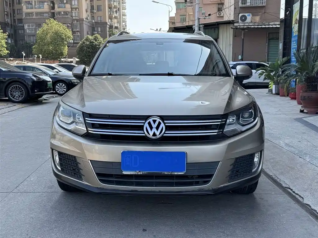 Volkswagen Tiguan 2015 — фото 2
