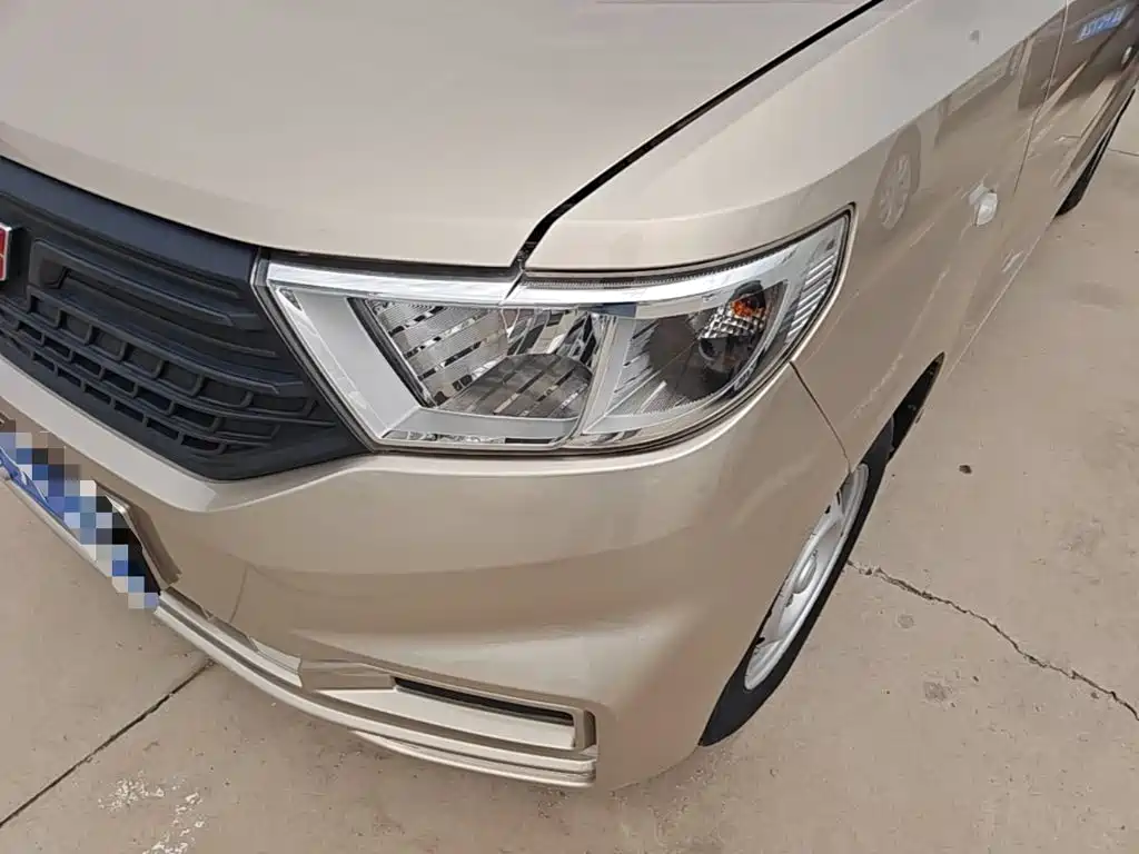 Wuling Hongguang V 2019 — фото 24