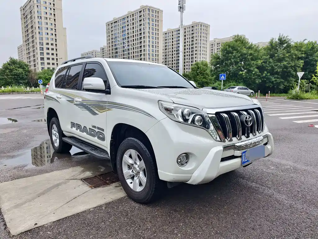 Toyota Prado 2016 — фото 3