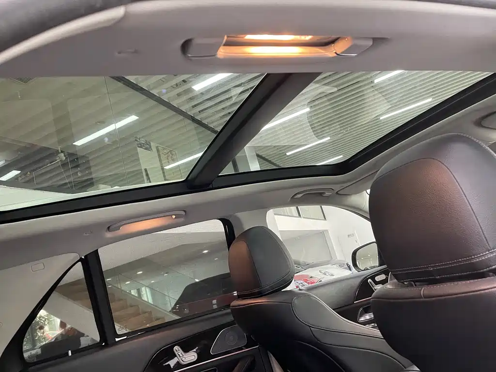 Mercedes-Benz GLE 2020 — фото 16
