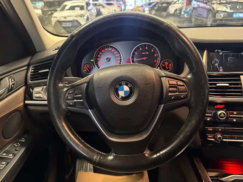BMW X3 2014 — фото 19