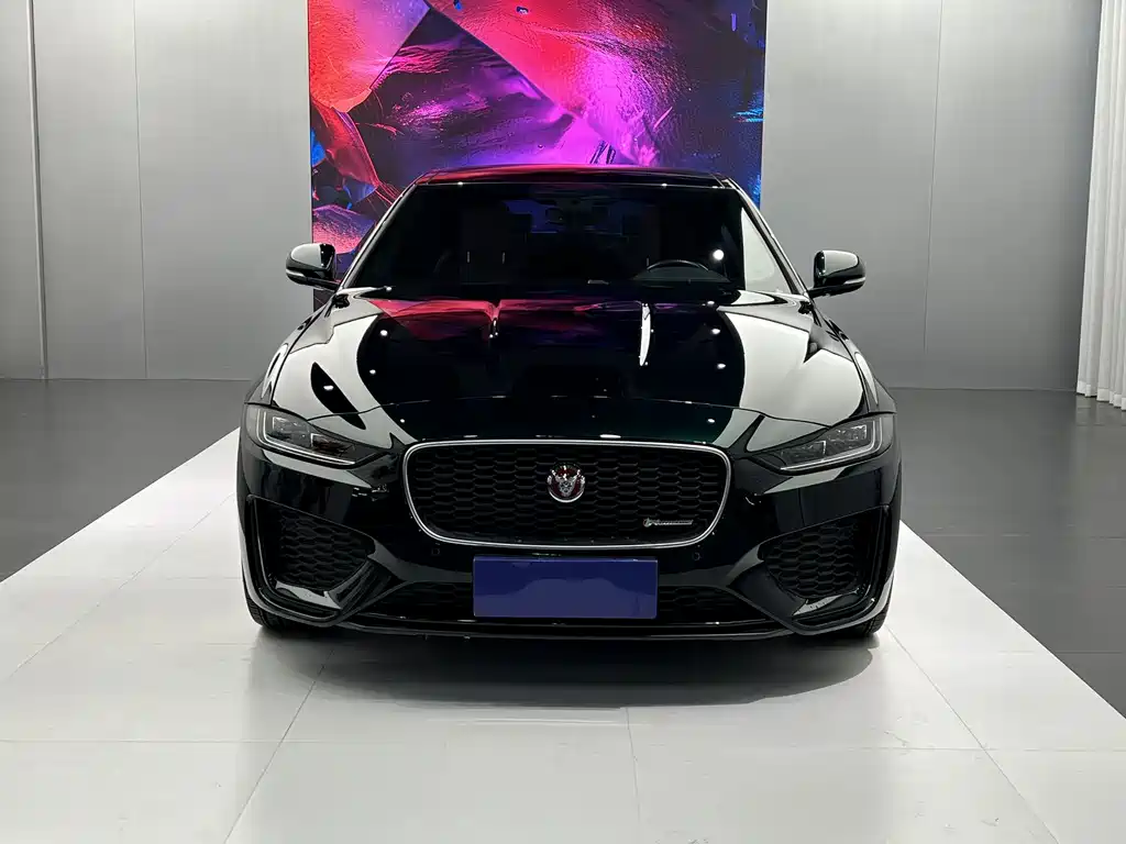 Jaguar XEL 2023 — фото 2