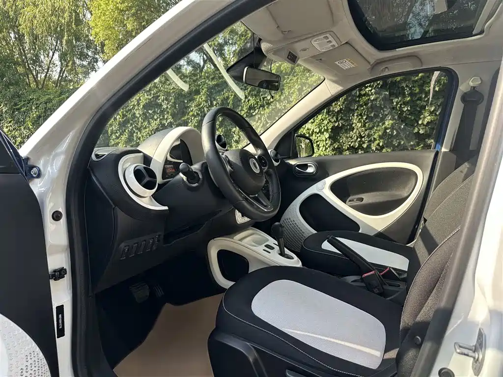 smart Forfour 2017 — фото 10