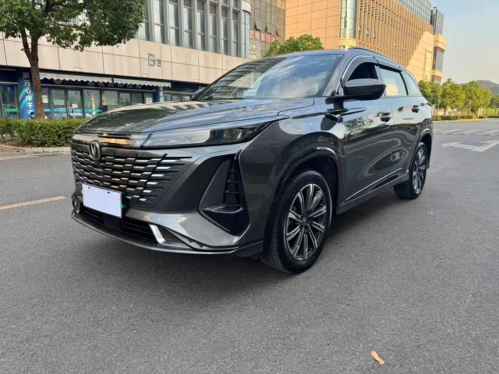 Changan CS75PLUS 2023 — фото 1