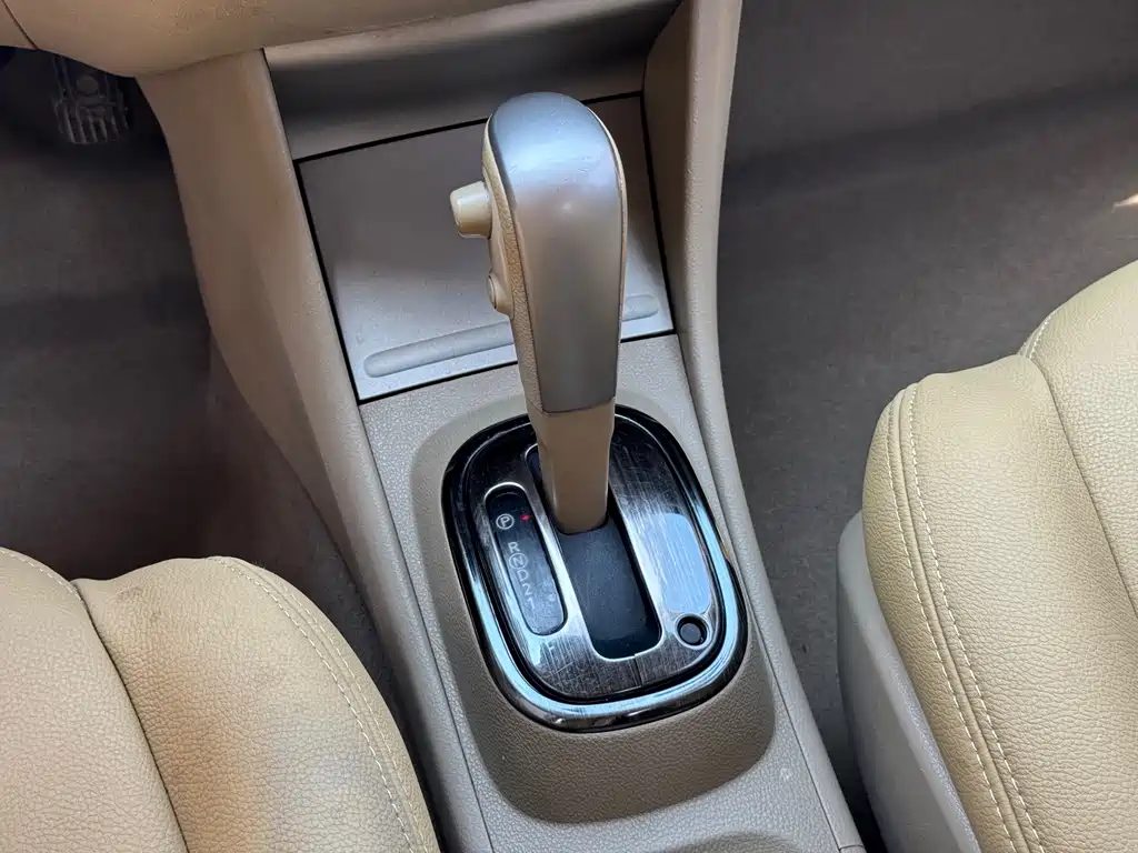 Nissan Sylphy 2015 — фото 13