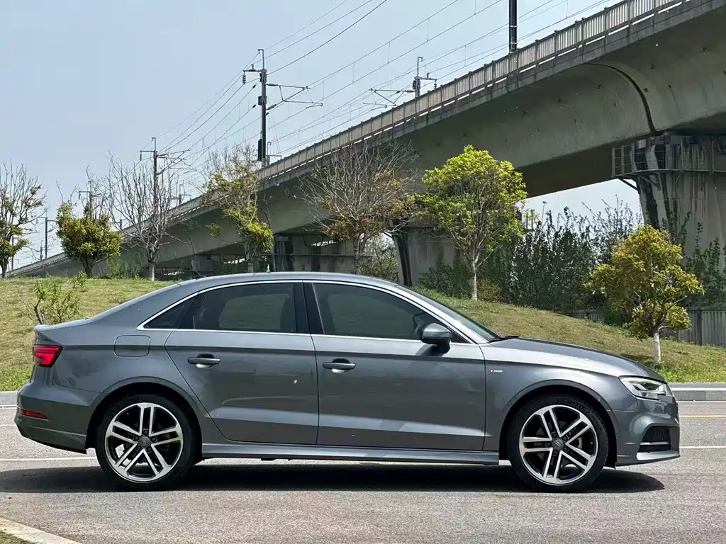 Audi A3 2020 — фото 11