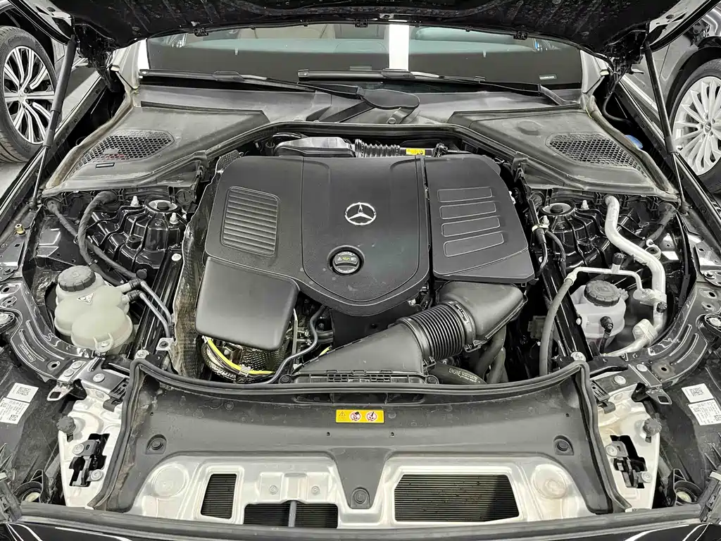 Mercedes-Benz E-Class 2025 — фото 27
