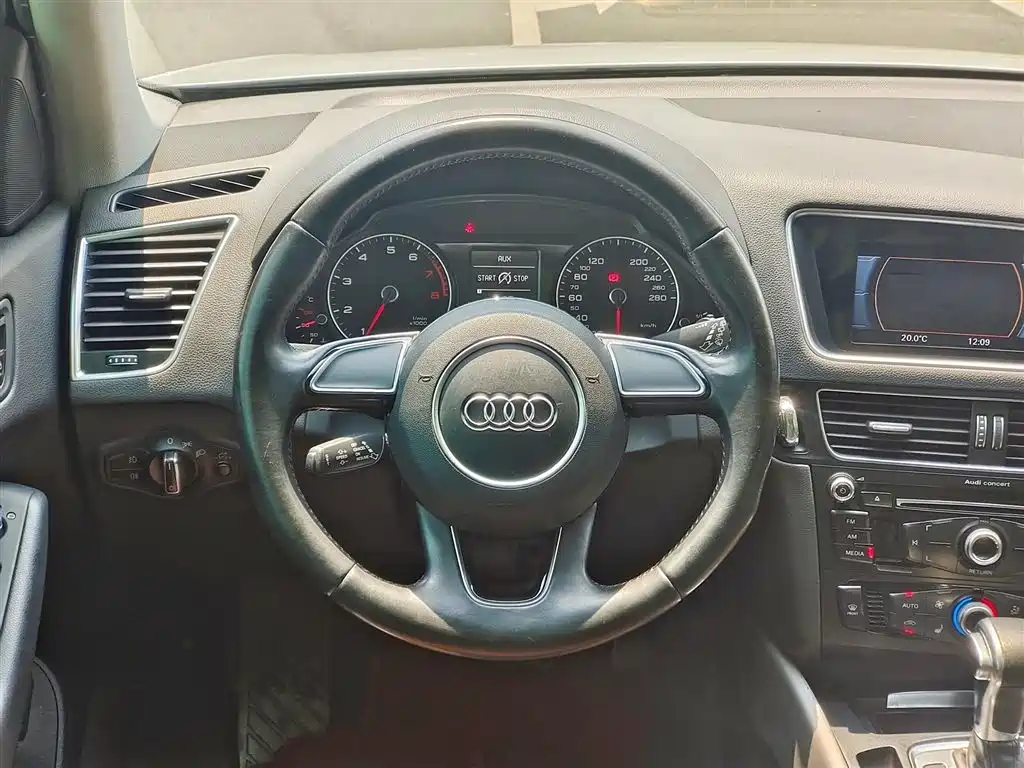 Audi Q5 2017 — фото 14