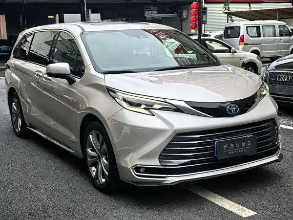 Toyota Sienna 2021