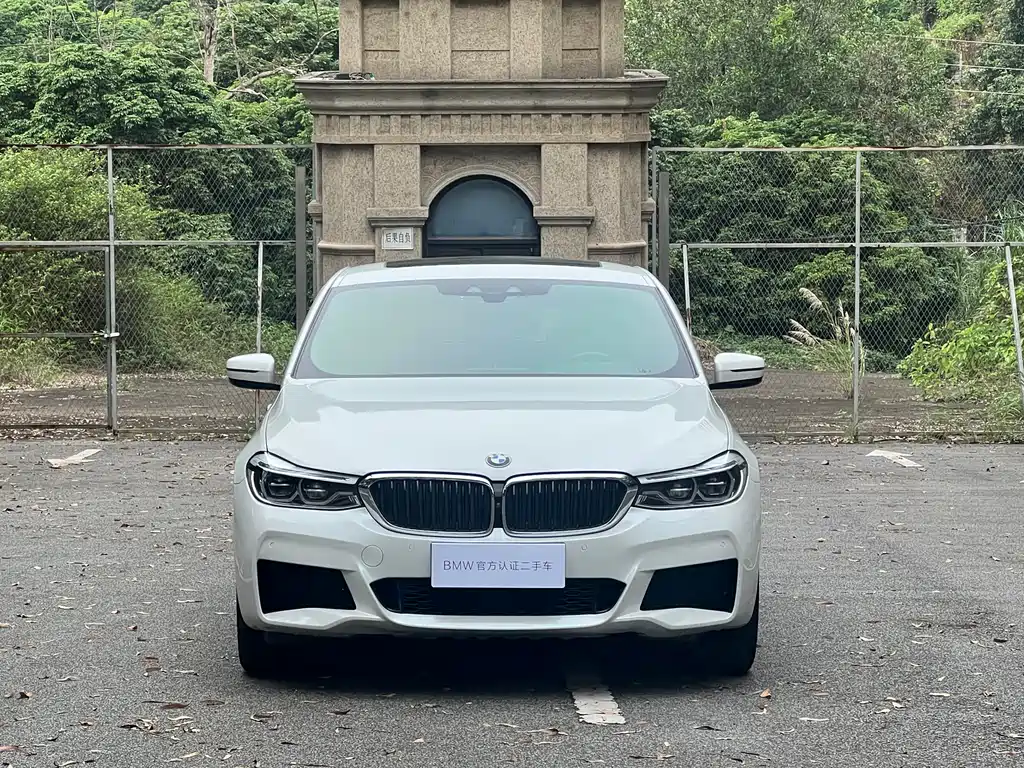 BMW 6 Series GT 2018 — фото 2