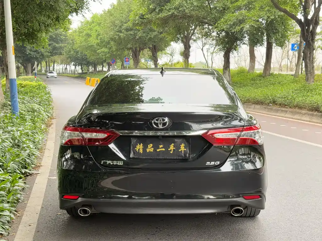 Toyota Camry 2022 — фото 11