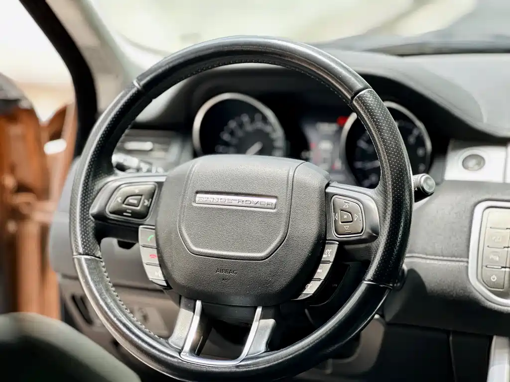 Land Rover Evoque 2014 — фото 13