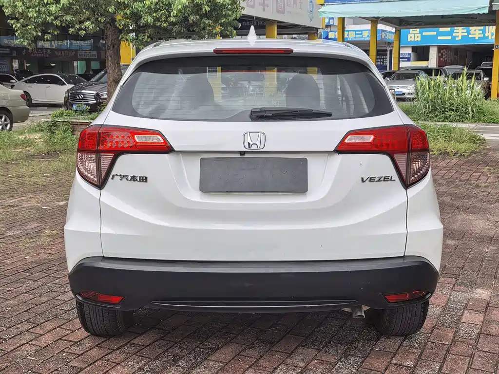 Honda Vezel 2016