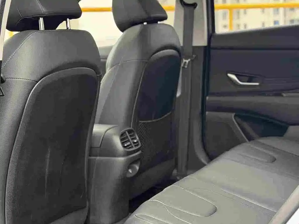 Hyundai Elantra 2024 — фото 14