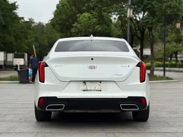 Cadillac CT4 2021
