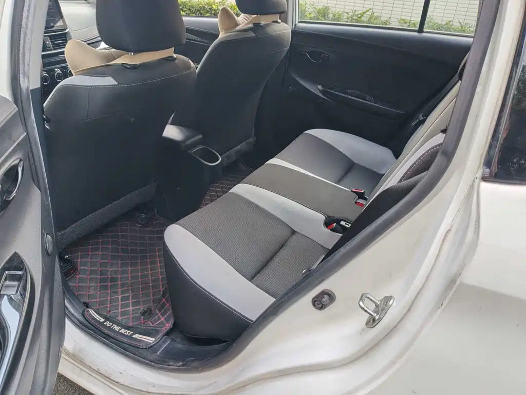 Toyota Yaris L 2022