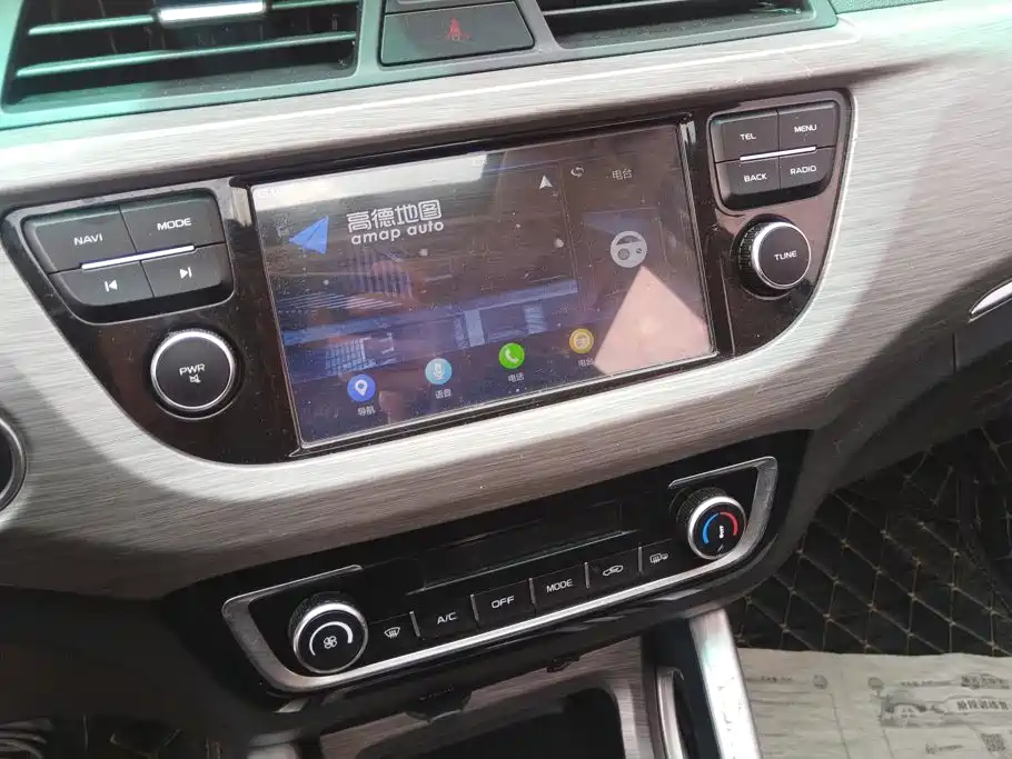 Geely Vision X3 2018 — фото 13