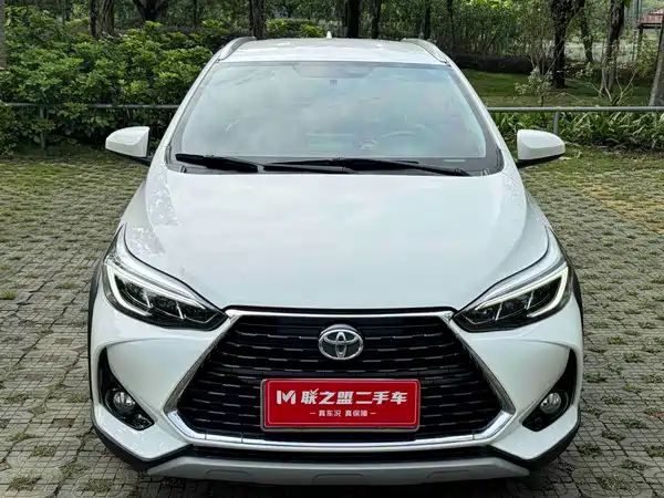 Toyota Yaris L 2022