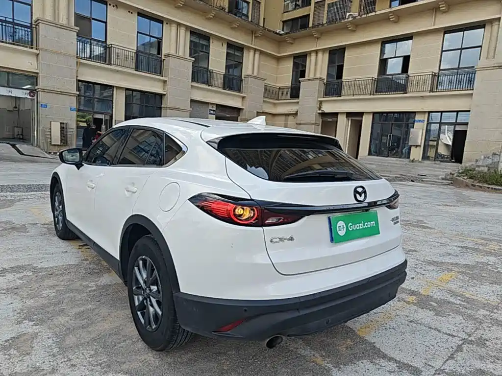 Mazda CX-4 2021