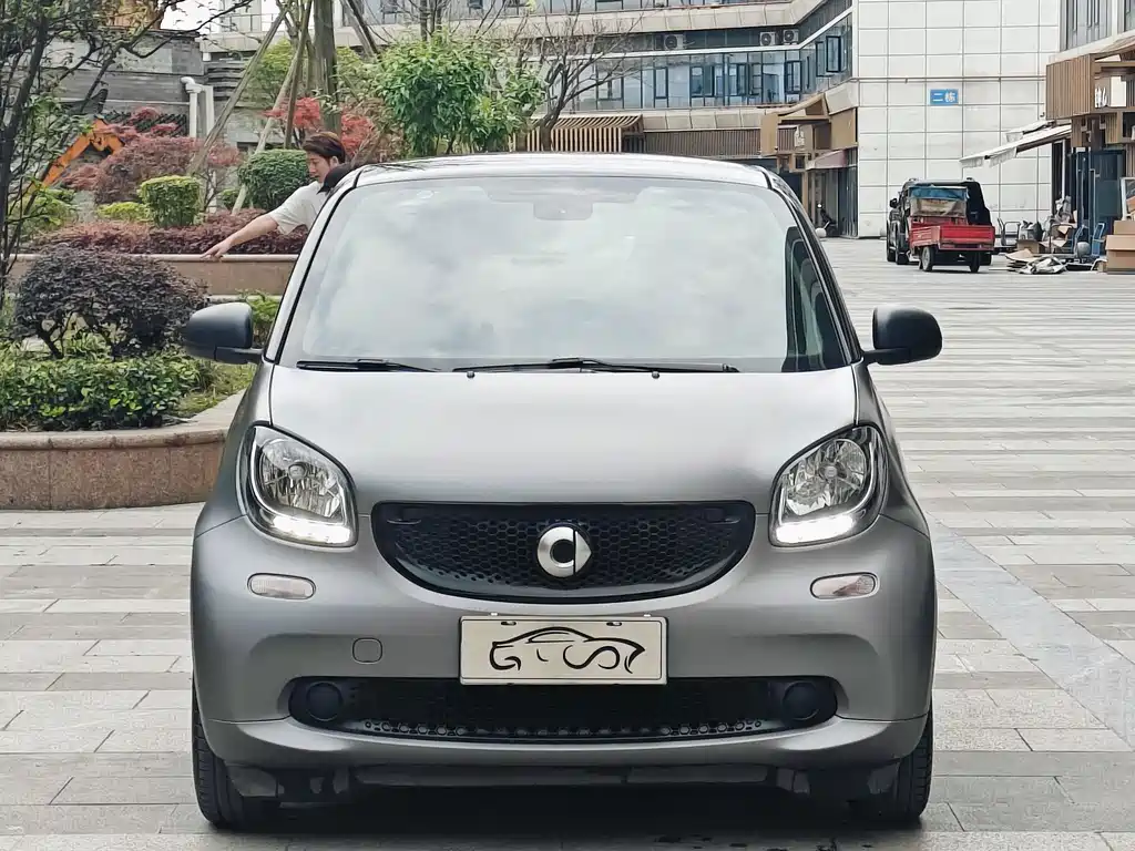 smart Fortwo 2017 — фото 2