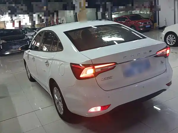 Roewe i5 2020