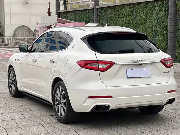Maserati Levante 2016