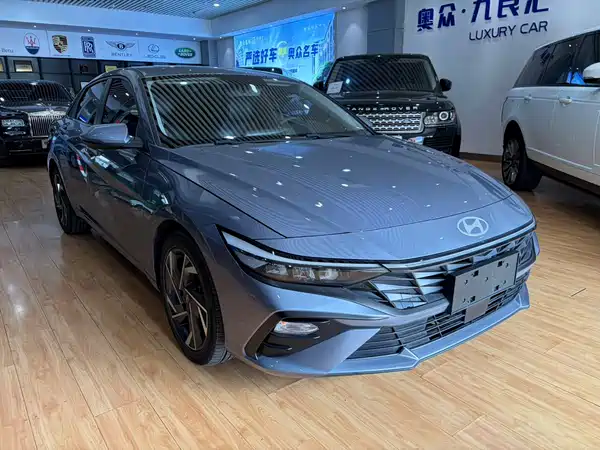 Hyundai Elantra 2024
