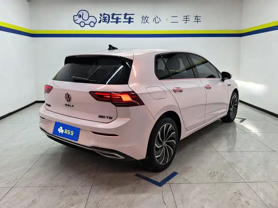Volkswagen Golf 2023