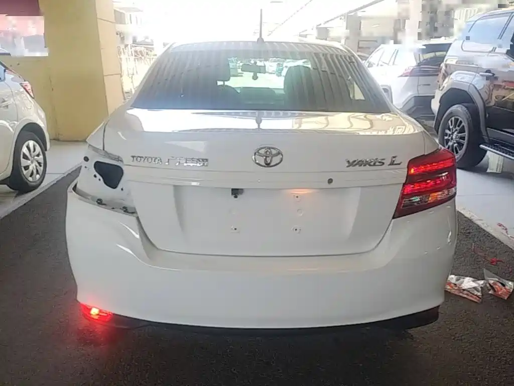 Toyota Yaris L 2018