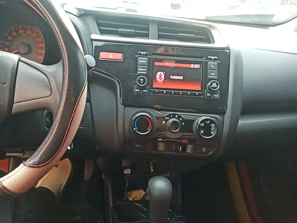 Honda Fit 2016 — фото 10