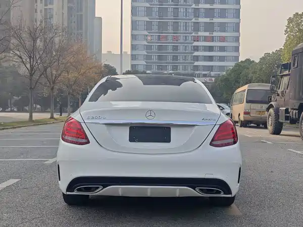 Mercedes-Benz C-Class 2017