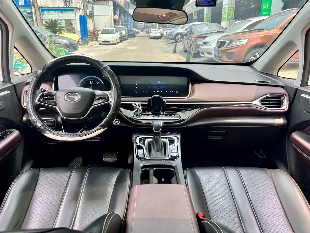 GAC Motor Trumpchi M6 2021 — фото 12