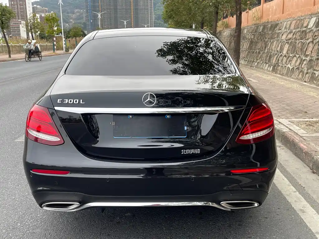 Mercedes-Benz E-Class 2019 — фото 8