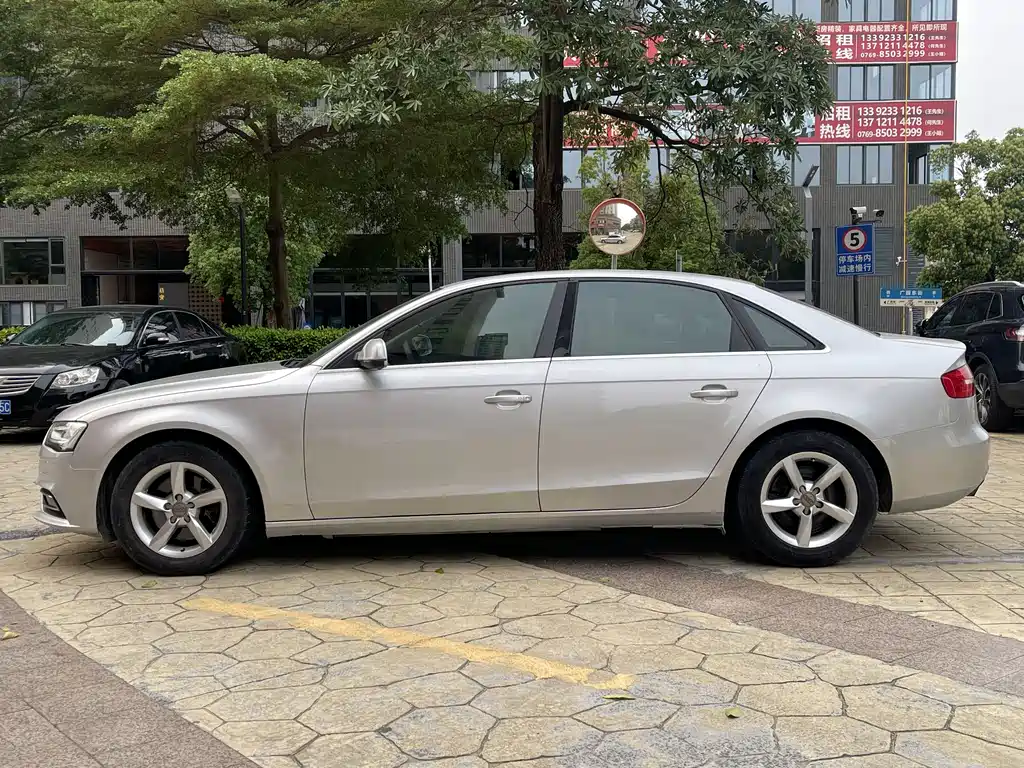Audi A4L 2014