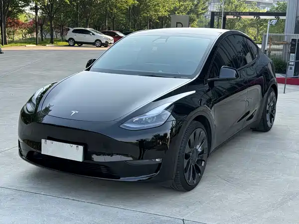 Tesla Model Y 2022