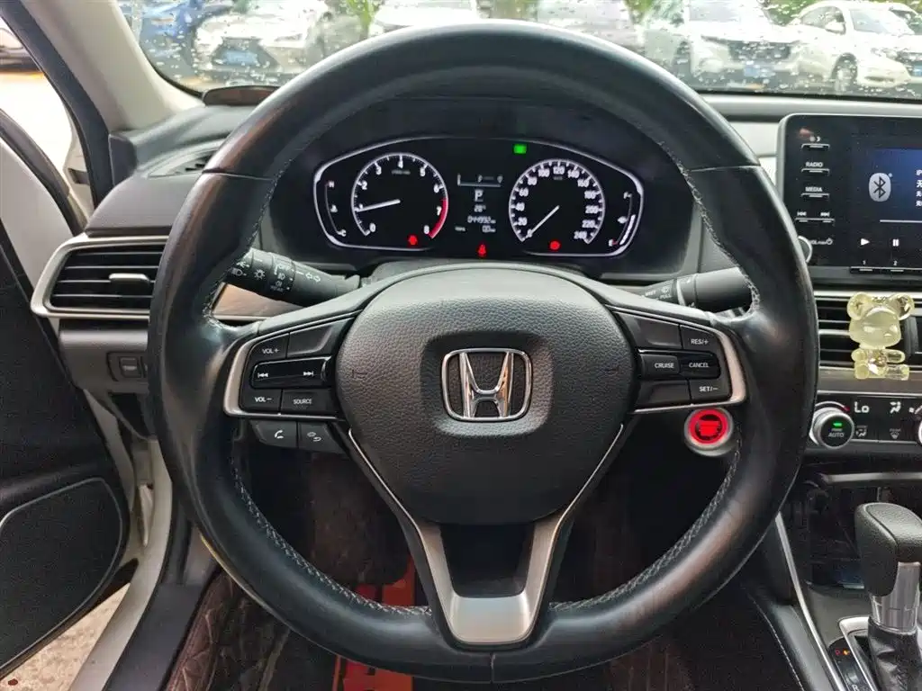 Honda Accord 2019 — фото 11