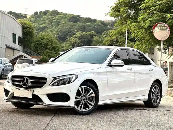 Mercedes-Benz C-Class 2018