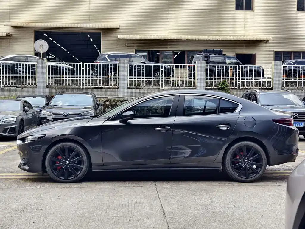 Mazda 3 Angkesela 2023