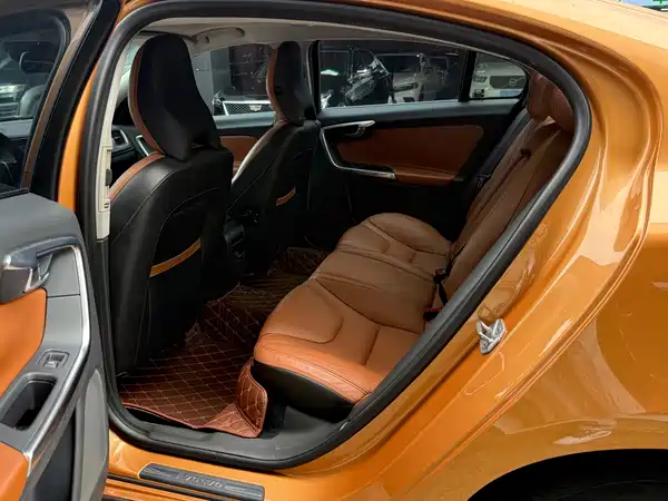 Volvo S60 2014